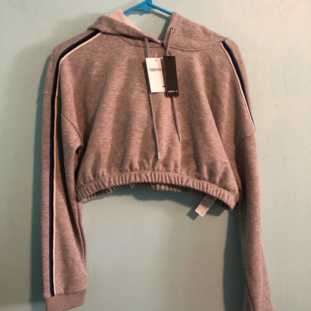 Cropped hoodie NWT